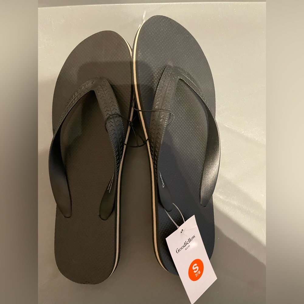 Goodfellow & Co. Men’s Brent Flip Flop Sandals Black Size Small 7/8 NWT
